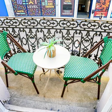 Lovely With View At Vibrant Ghent, Breezy Balcony Ghent