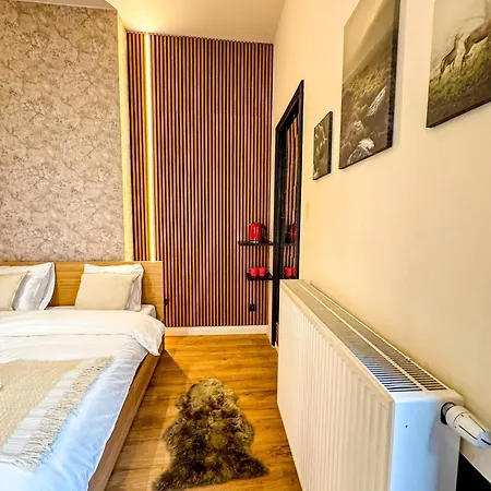 Lovely With View At Vibrant Ghent, Breezy Balcony Гент